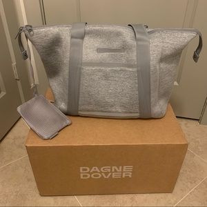 NWT Dagne Dover Landon Carry All Bag Large